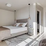 Tamaris- 10 Mins From