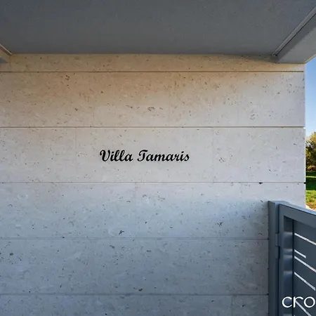 Tamaris- 10 Mins From Willa Zadar