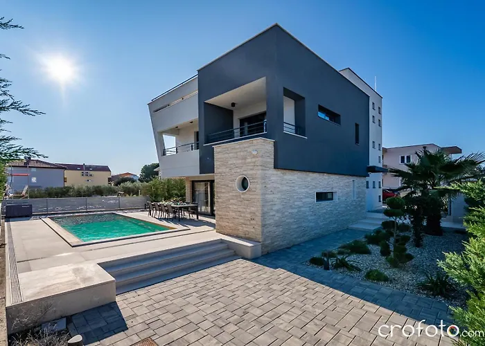 Villa Tamaris- 10 Mins From